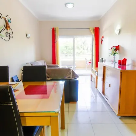 #141 Quinta Da Barracuda C02 Flat By Holidays Апартаменты *