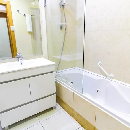 #141 Quinta Da Barracuda C02 Flat By Holidays Albufeira