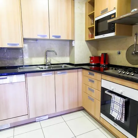 #141 Quinta Da Barracuda C02 Flat By Holidays Apartment *